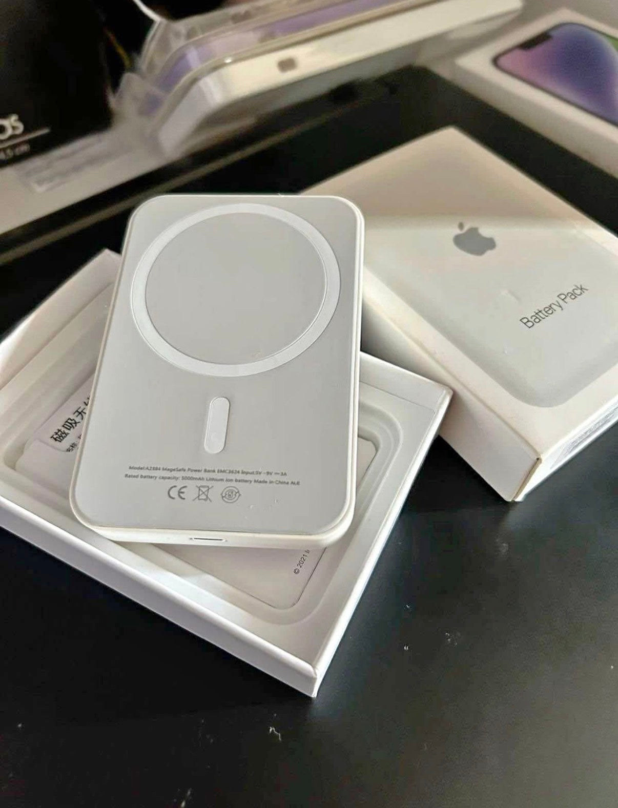 Iphone battery pack magsafe